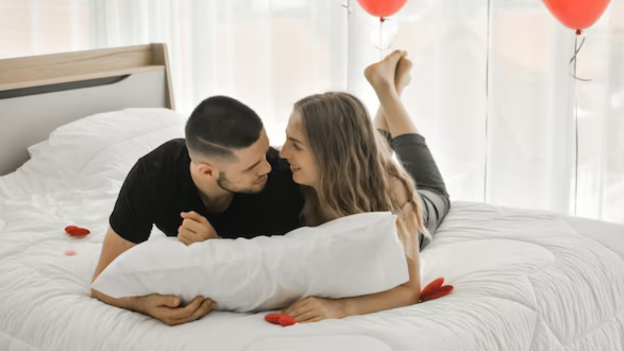 Hotel Booking Discount On Valentine Day